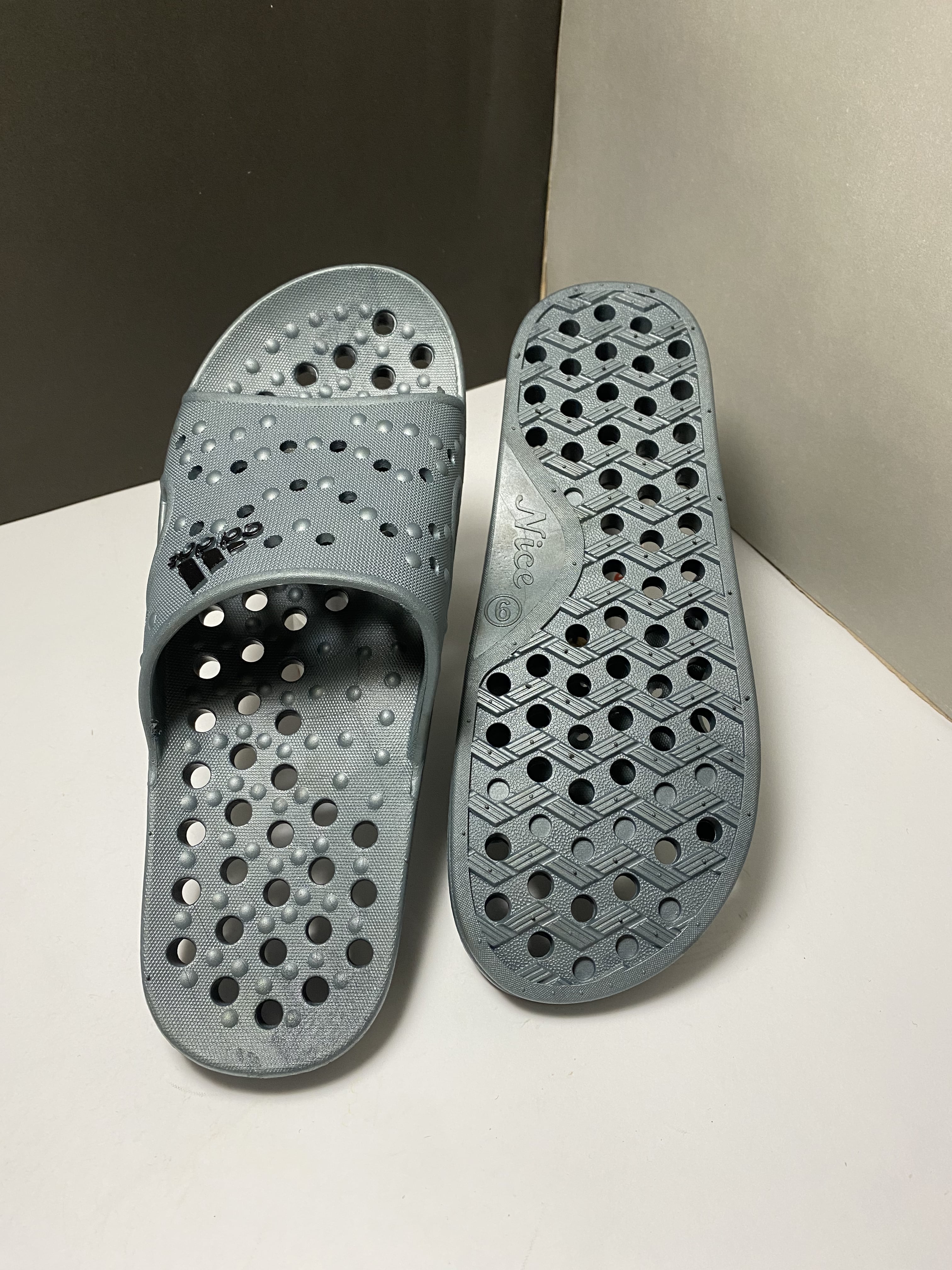 Bathroom Anti-Slip Slippers Soft Light Weight Comfortable - Quick Dry